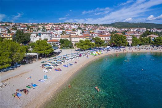 Apartmani Totic Crikvenica Exterior photo