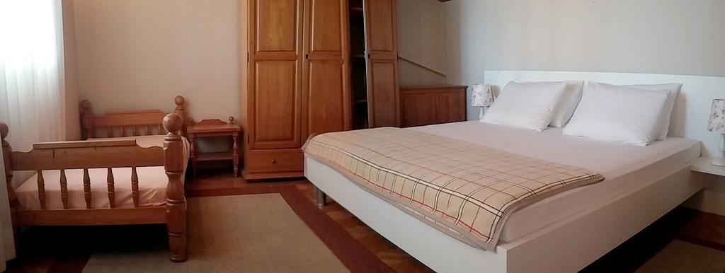 Apartmani Totic Crikvenica Exterior photo